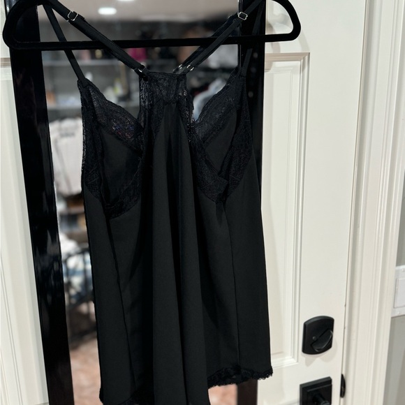 Razor back black lace trim top size small - Picture 5 of 13